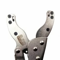 Super B Outil Pour Une Bonne Prise En Main Des Cassettes De Vélo -Promos vélo Magasin outil pour une bonne prise en main des cassettes de velo 3