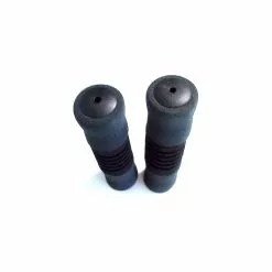 Maxxus Paire De Poignée En Mousse Pour Guidon De Vélo + Embouts -Promos vélo Magasin paire de poignee en mousse pour guidon de velo embouts 2